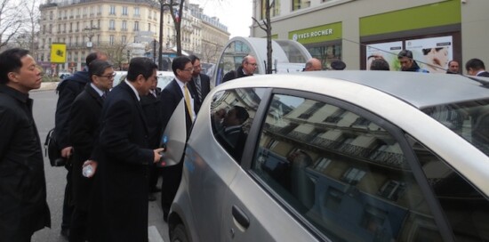 1777-Des-industriels-Hongkongais-pour-Autolib