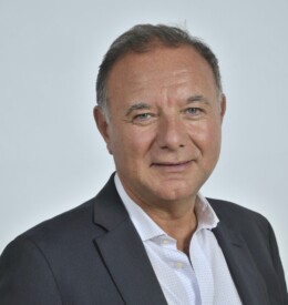 SIOUFFI Thierry- Maire adjoint ville d_Avray -« © DR »carré