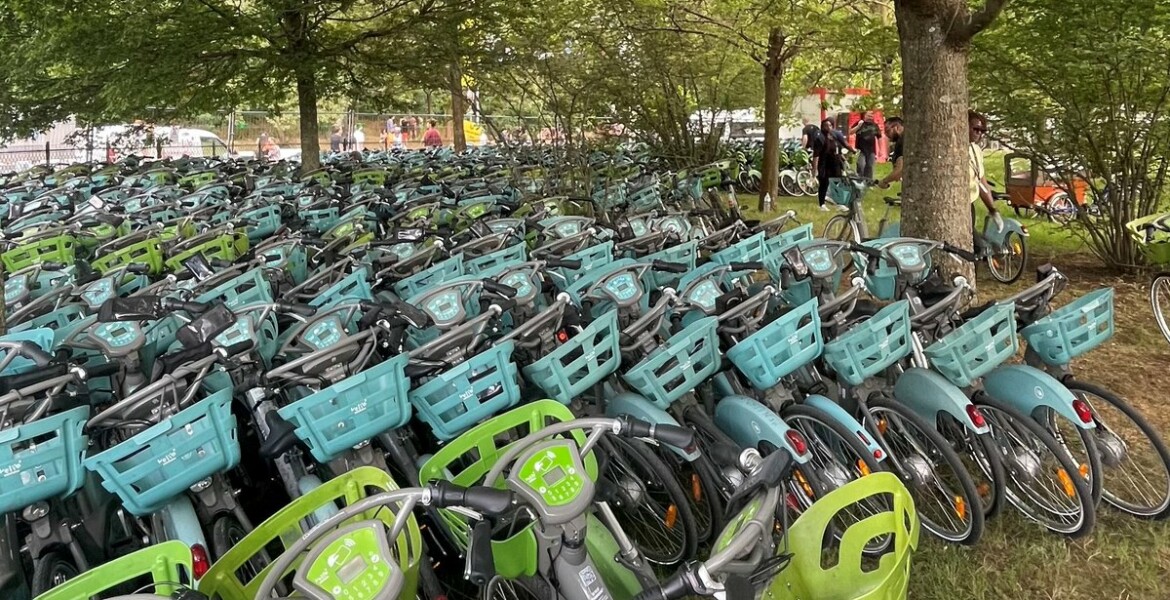 Station géante Velib’ Solidays 06-2023